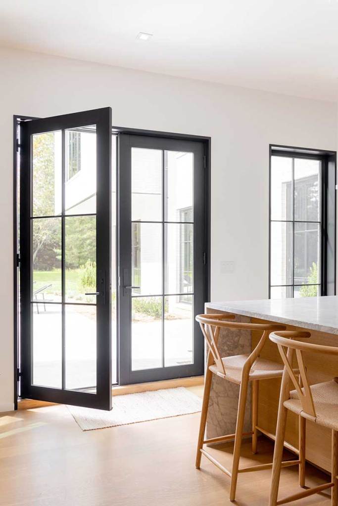 Does Painted Black Window Block Light