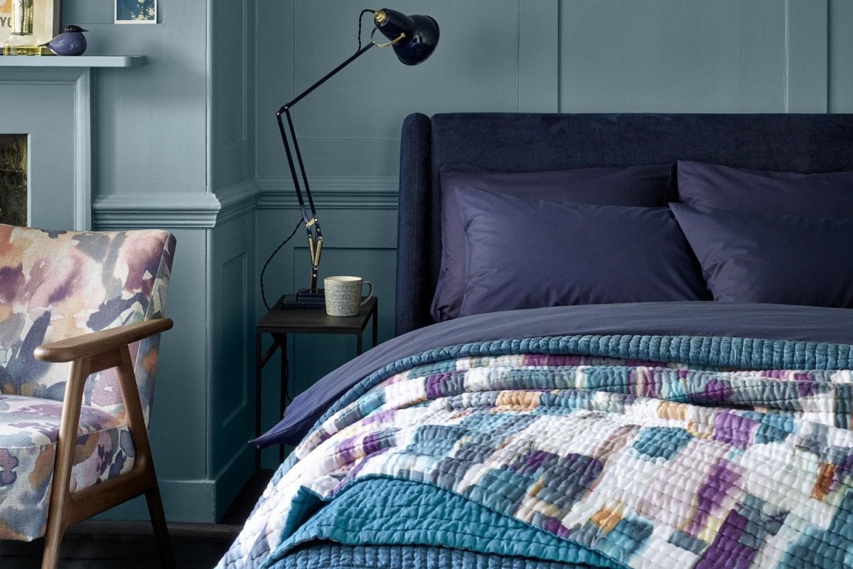 Contemporary Bloom Style Bedroom