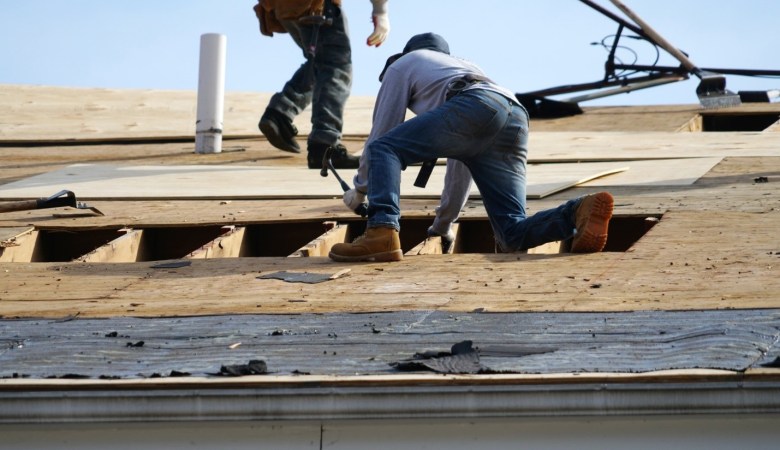 roof repairing