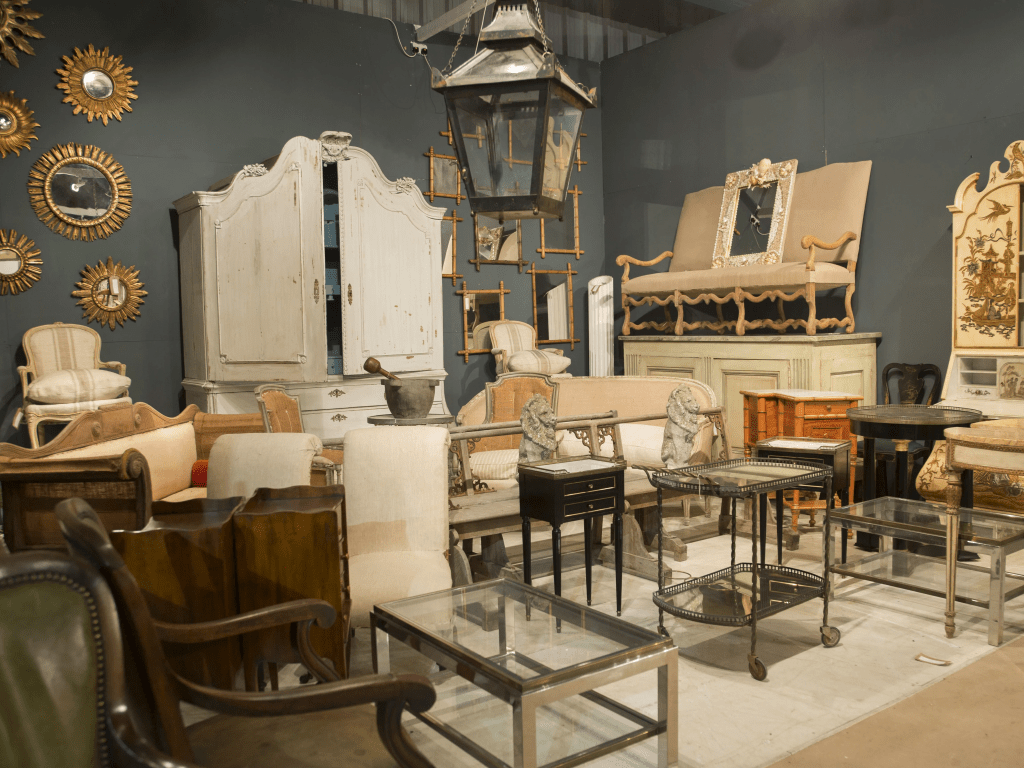 Lorfords Antiques